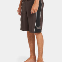 RVCA - Retract Trunk 2.0 Boardshort in Mocha
