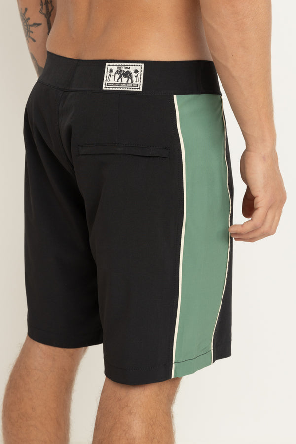 RHYTHM - Core Pinline Trunk Short in Olive