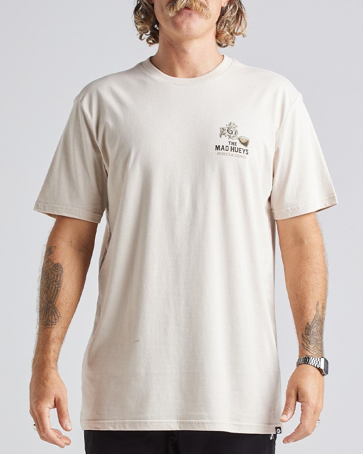 The Mad Hueys - Hooked and Cooked SS Tee in Cement
