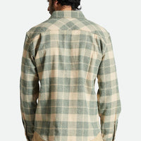 Brixton - Bowery Stretch WR Flannel Shirt in Trekking Green/Oatmilk